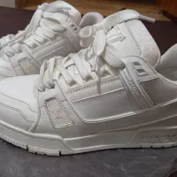 کفش کتونی|کیف، کفش، کمربند|مینودشت, |دیوار