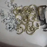 گیره پرده پانچی و سوراخداربا ۲ عدد پایه دیواری