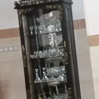 بوفه سالم و تاج دار در حد نو