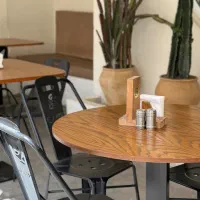 استخدام کمک آشپز کافه رستوران فیوره