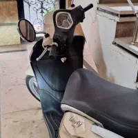 لیبرتی پیاجیو|موتورسیکلت|تهران, نیروی هوایی (پیروزی)|دیوار