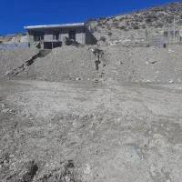 زمین ۲۰۰ متری