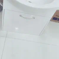 دوعدد روشویی نو|لوازم سرویس بهداشتی|اندیشه, اندیشه فاز ۱|دیوار