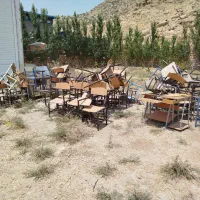 صندلی چوبی مدرسه ای دسته دار
