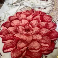 قالیچه طرح گل قرمز