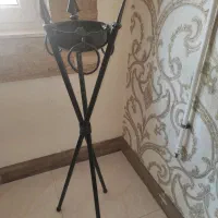 پایه فلزی گلدان|گل و گیاه طبیعی|اهواز, کوی عابدی|دیوار