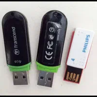 فلش ۸ و ۴ گیگ