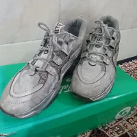 کتونی زنانه سایز ۳۹ و ۴۰