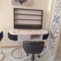 میز ناخن کاملا نو با استند