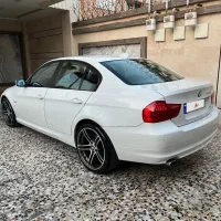 بی ام و ۳۲۰ LCI مدل ۲۰۰۹