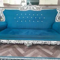 مبل ۹ نفره سلطنتی سالم شکستگی نداره رنگش ابی