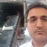 نمک صورتی از کارخانه