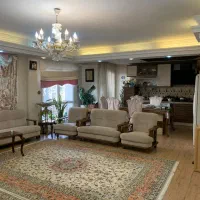 نیاوران-شمال-کاخ-130-متر-آپارتمان-برج-باغ-چند-ساله