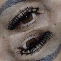 اکستنشن مژه با هزینه کم