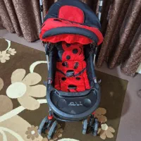 یک عدد کالسکه تر و تمیز