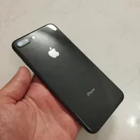 اپل iPhone 8 Plus با حافظهٔ ۲۵۶ گیگابایت