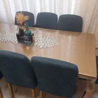 میز وصندلی غذاخوری خوری ۸ نفره و۳ عدد فرش|میز و صندلی غذاخوری|صومعهسرا, |دیوار