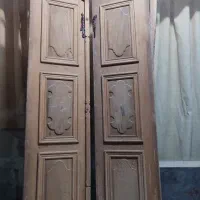 درب چوبی قدیمی و عتیقه