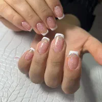 کاشت ناخن یه هفته با تخفیف