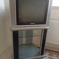 تلوزیون پاناسونیک و میز تلوزیون