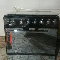 یک دستگاه گازپنج شعله طرح فر