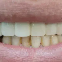 منشی و دستیار دندانپزشکی