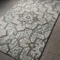 گلیم فرش زمینهی برجسته داره