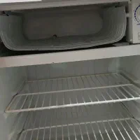 یخچال ایستکول سایز کوچک کاملا تمیز و سالم|یخچال و فریزر|چمران, |دیوار