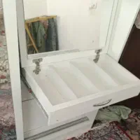 کمد لباسی و آرایشی سالم سالم|جاکفشی، کمد، دراور|میناب, |دیوار