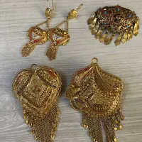 سنجاق سینه و گوشواره عربی بلوچی