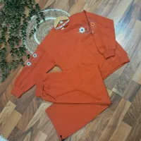 لباس بچگانه کپشن خوانده شود