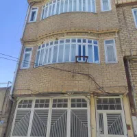 ۲خوابه پارکینگدار اسکلت فلزی روبروی درب میدان ورزش