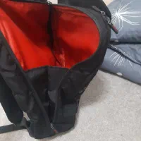 کوله پشتی|کیف، کفش، کمربند|رشت, فلسطین|دیوار