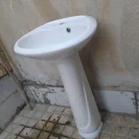 روشویی با پایه