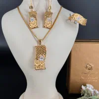 سریر طلا با طراحی خاص و قیمت استثنایی|جواهرات|سلفچگان, |دیوار