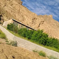 خونه ۲۰ سال ساخت جز طرح الهادی فاروق . مرادآباد|فروش زمین و ملک کلنگی|سیدان, |دیوار