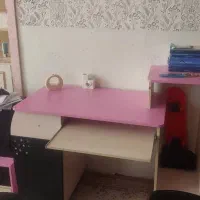 میزتحریر وکامپیوتر