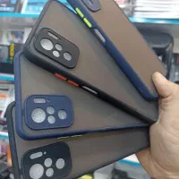 گارد دور سیلیکونی پشت مات