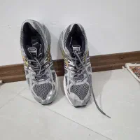 کتونی اورجینال اصل بروکس