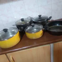 چند عدد قابلمه تفلن