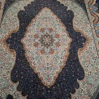 یک عدد فرش ۶متری تمیز