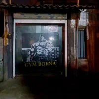 باشگاه بدنسازی تقریبا ۲۱۰ متر