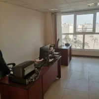 خانم و آقا جوان جهت امور دفتر فروش
