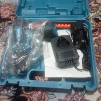 دریل و سنگ فلز