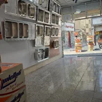 فروشنده خانم