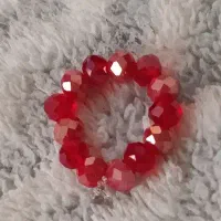 ست انگشتر ودستبند وگردنبند هست