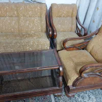 مبلمان ۴ عدد با میز