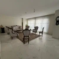 ۲۰۰متر ۳ خواب فول امکانات ۲ پارکینگ ۳ تراس