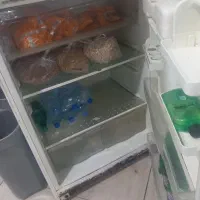 ۲ عدد یخچال و یک عدد ساندویچ ساز