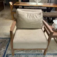 مبل عسلی بوفه میز کوسن ۷ نفره کنسول کرم نسکافه|مبلمان خانگی و میز عسلی|تهران, جنت‌آباد شمالی|دیوار
